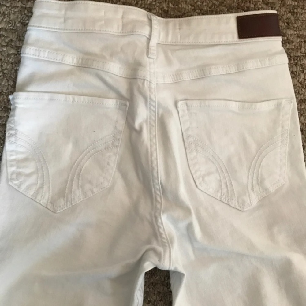 White High Rise Ripped Jeans - Picture 4 of 4